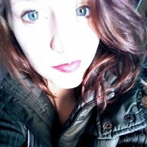 Meet your Posher, Mikayla